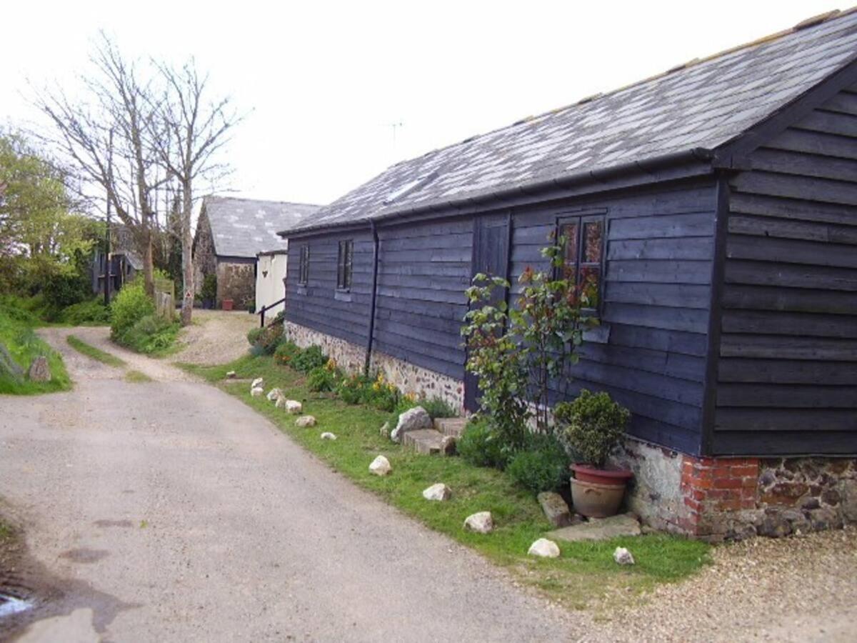 Sycamores Barn - Detached, Private, Secluded Country Retreat Brighstone